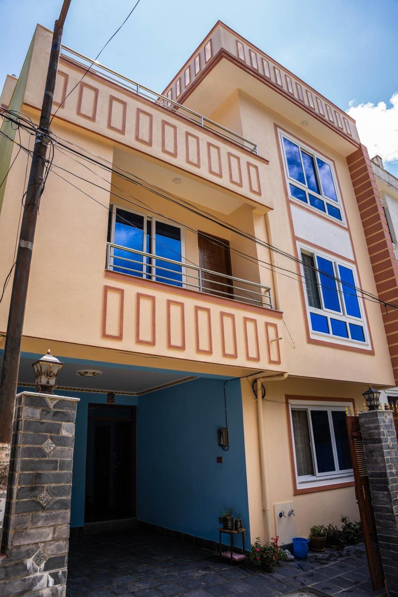 Homestay Book Now Katmandú Exterior foto